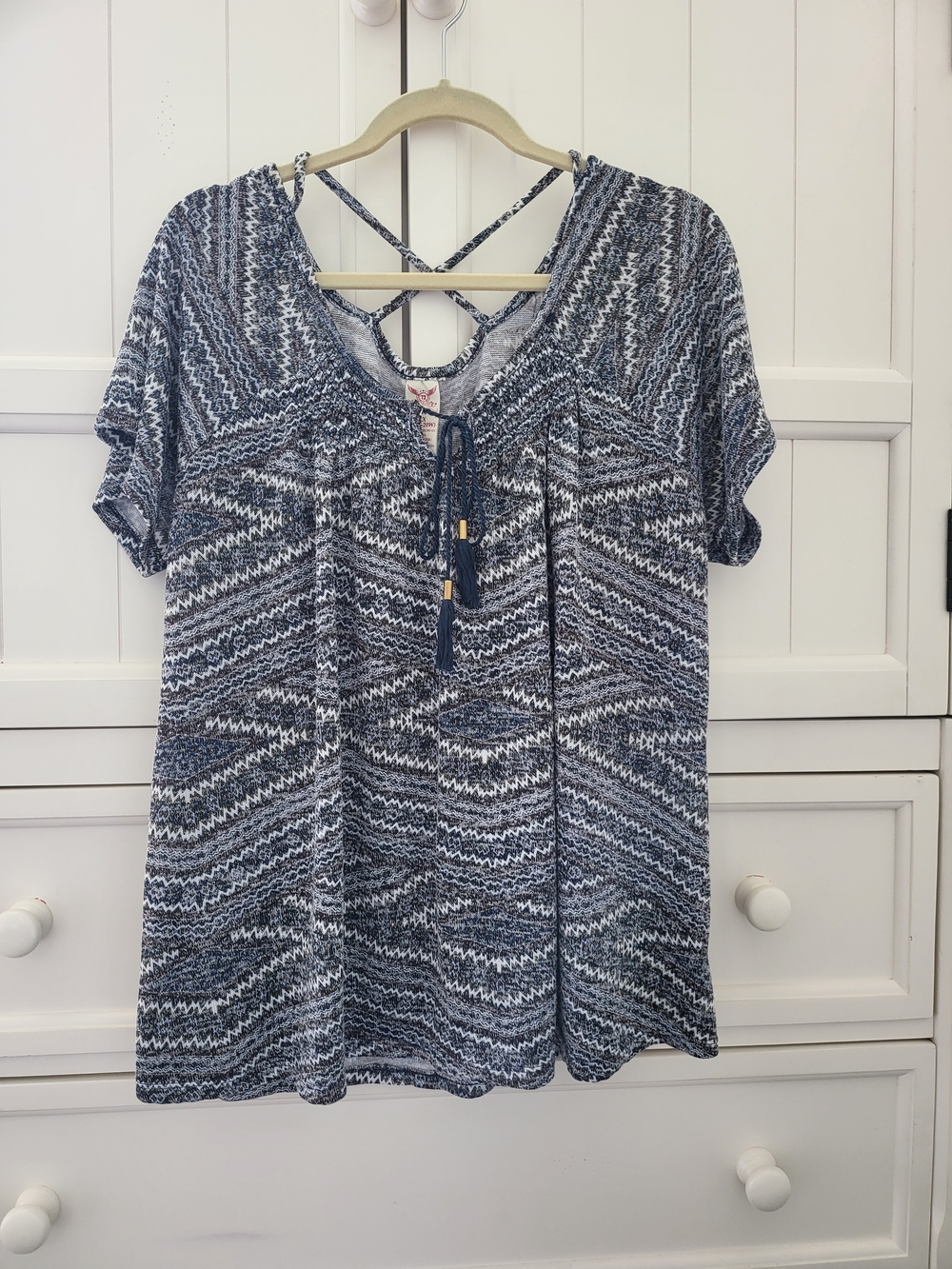Faded Glory 2X Navy and White Short-sleeved Sweater